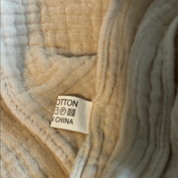 Beige Textured Scarf - Picture 3 of 3